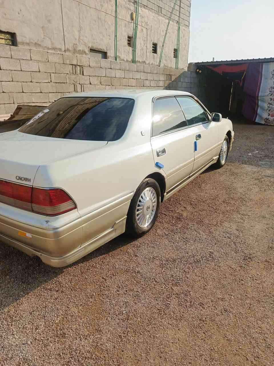 السلام عليكم سياره رأس لثور فلات لبيع كفاله كص نقل جثه  ضربه ما عده صبق قماره وجاملاقات جماليه اثر جراد تخم تاير تبريد السعر 110وبيه مجال لشري المكان بصره ابو لخصيب هذا رقمي ***********
