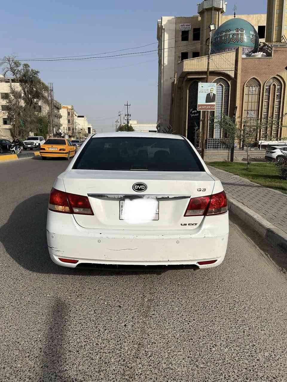 سلامو عليكم مرخصة أبو لكروب سياره بي وايدي جي  ثري مديل ٢٠١٣ سياره شوف العين خيل من الله رقمه مسيان ( A ) سعرها ٥٥ وبيه مجال 
وموجوده بل بصره 
هاتف ***********
