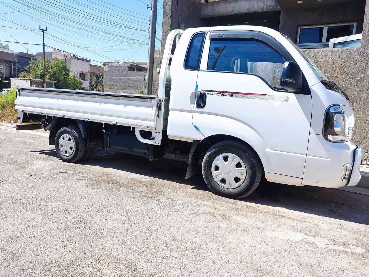 كيا بنكو 2023 محرك 2700
كاملة ومكفولة من لحادث ومكفولة كفالة عامة فقط بيها اسم تبخير بدون تنقيص سيارة بأسمي وتحويل مباشر وماماشية هواي
لعنوان بغداد للاستفسار  *********** غير متواجد على الفيس فقط اتصال
