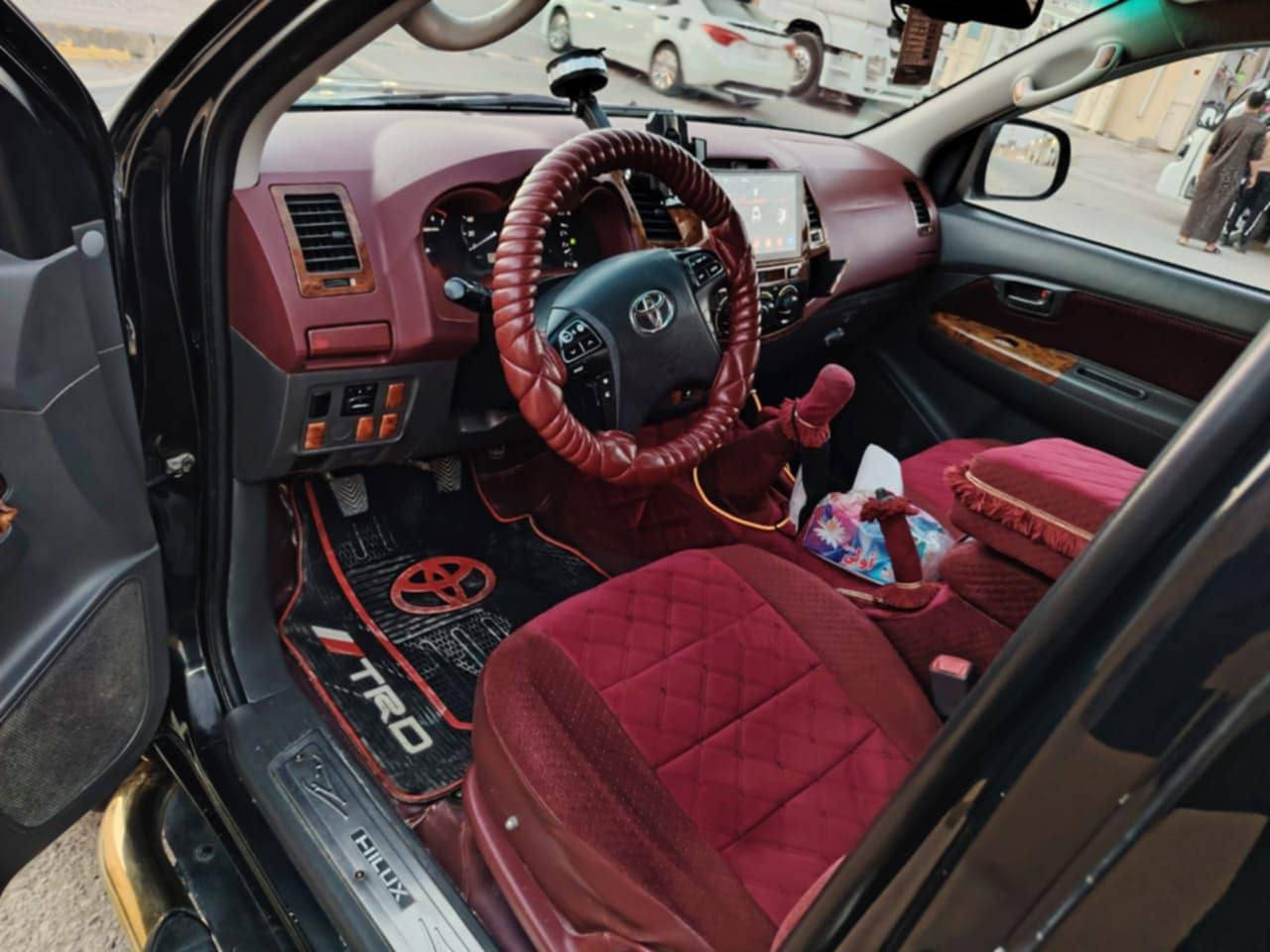 للبيع هايلوكس تيوتا 2015 كويتي فورويل رقمها اربيل باسمي شرط التحويل كير عادي فول مواصفات شاشه تحكم استيرن جهتين  امري شفط واشاير بالمري  كامره حساسات خلفيه  سنويه الى 2030 ماشيه 200 شرط لاتنقيص ولا تبخير مكاني حديثه بروانه الاستفسار *********** ترهم مراوس على بيكم  ناصي  من 2020 وما فوق
