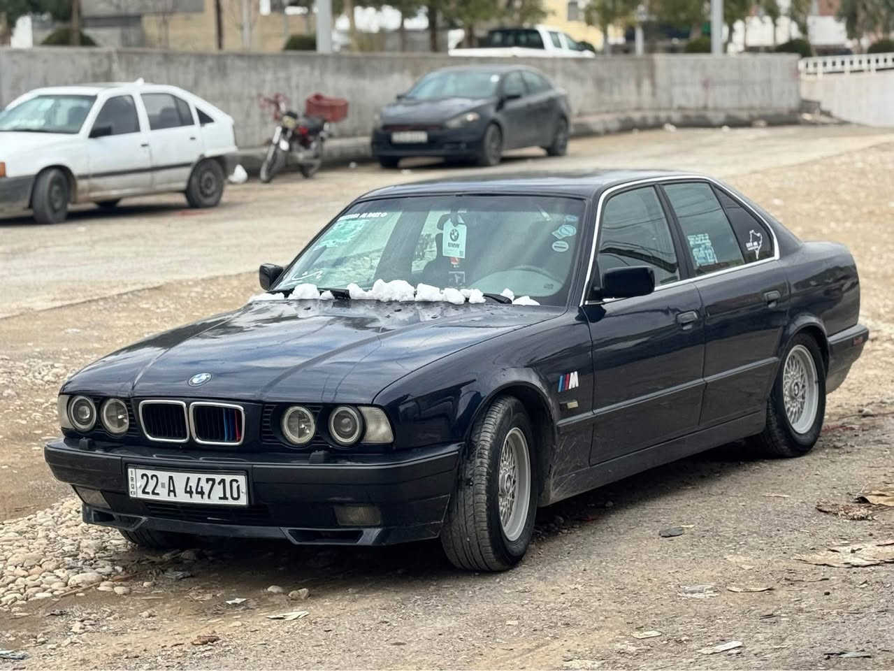 𝐛𝐦𝐰 𝟓𝟐𝟓 𝐚𝐢
‏ ‏𝟏𝟗𝟗𝟑
كير اوتماتيك 
كير محرك اكسل بشرط 
داخل فورميكه
دبل جكمجه 
شاشه ايباد كاميره 
سلايد 
بجم عريض 
أربع تايرات لوك 
تبريد 
أربع جامات كهربائي Auto
🔴رقم اربيل تحويل بشرط سنويه جديد لحد 2028كلشي موجود بل سوك سعرها 84ورقه وبي مجال بسيط شراي خابر وتدلل ***********/*********** ديبيس, كركوك
