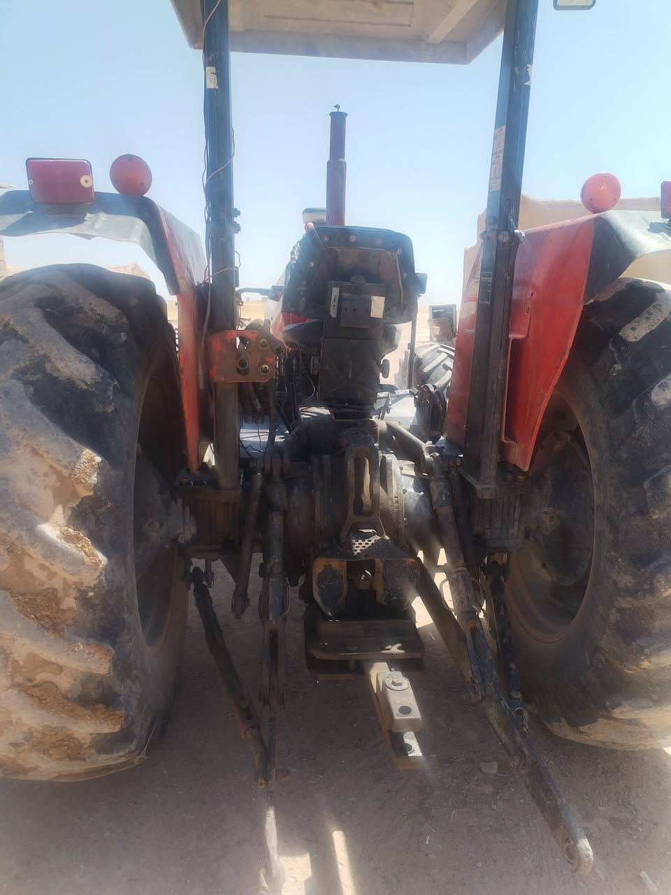 فوركسن برازيلي للبيع موديل 2001 نضيف ماعايزو برقي السعر 32 وبي مجال الستفسار علرقم ***********
