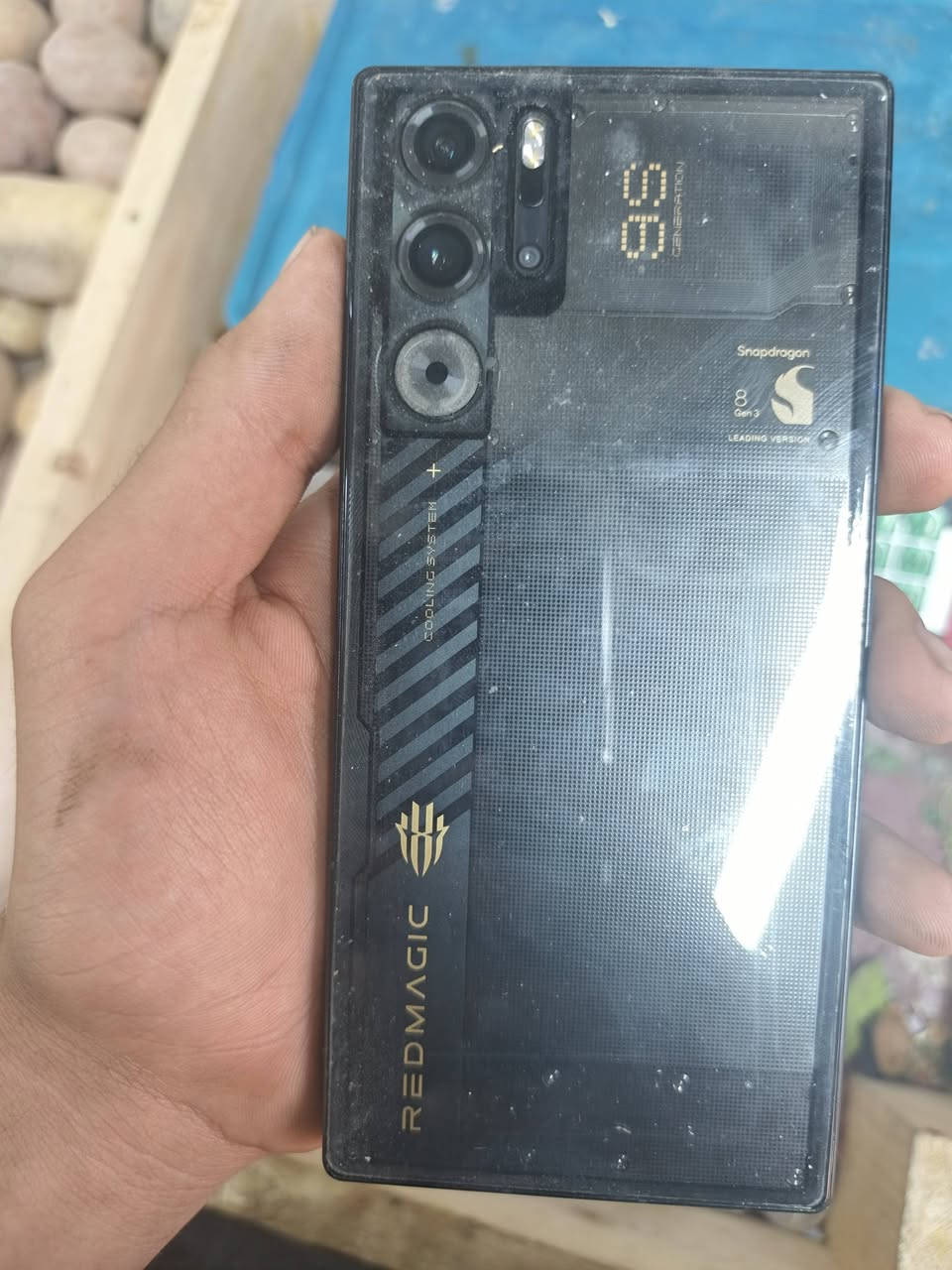 سلا عليكم ريد ماجك ٩s برو جهاز م يحتاج اسولف عليه بس بي شخوط بسيطه جهاز مكفول ما مفتوحكاملةملحقات سعر٥٠٠ وبي مجال حك الجيه مكاني بغداد الحرية ***********
