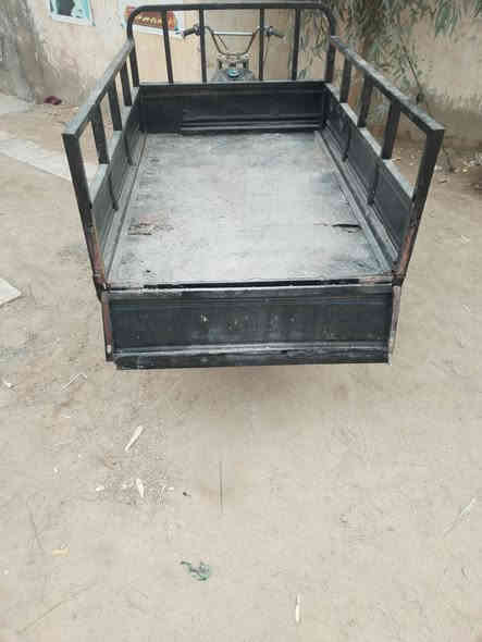 السلام عليكم ستوته امتيار 2008 رقم اسود وسنويه بس اللوحه ضايعه مني شاصي مكفول السعر 750 وبيها مجال العنوان الحمزه الشرقي ***********
