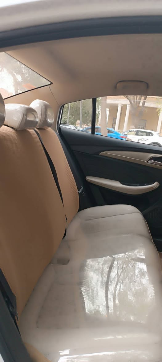 سلام عليكم
mg 5 للبيع  

موديل 23

ماشيه(  36)
رقمها انكليزي
المحرك 1600
داخلها كله دوشمه كامله ارضيه كشنات جنطه 
سياره نضيفه
العنوان بغداد السيدية
السعر 90وبيها مجال قليل جدا

*********** واتساب
