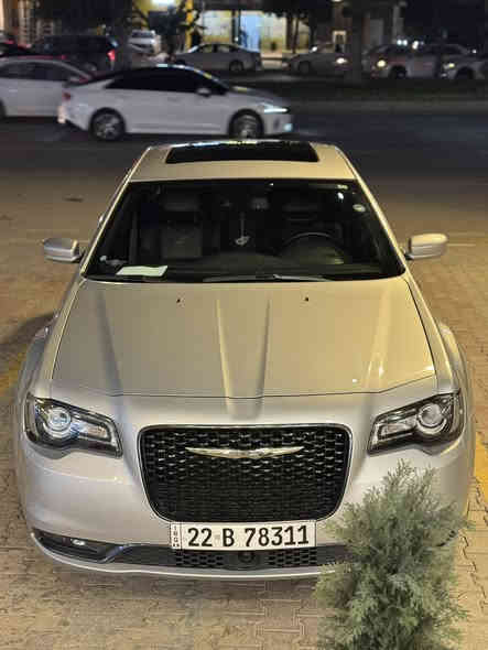 السلام عليكم 
كلايسلر 2022 وكالة هارلم للبيع فقط S فول مواصفات 
- بصمة 
- تشغيل عن بعد 
- رادرات امامي جابني 
- صدمة 
- سياقة ذاثية 
- حساسات امامي خلفي 
- المري قلاب 
- بنراما 
  هواي مواصفات بيها 
بيها بارد شبر بل جاملغ الخلفي فقط والباقي كفالة كالة 
للاستفسار *********** 
السعر 340$
