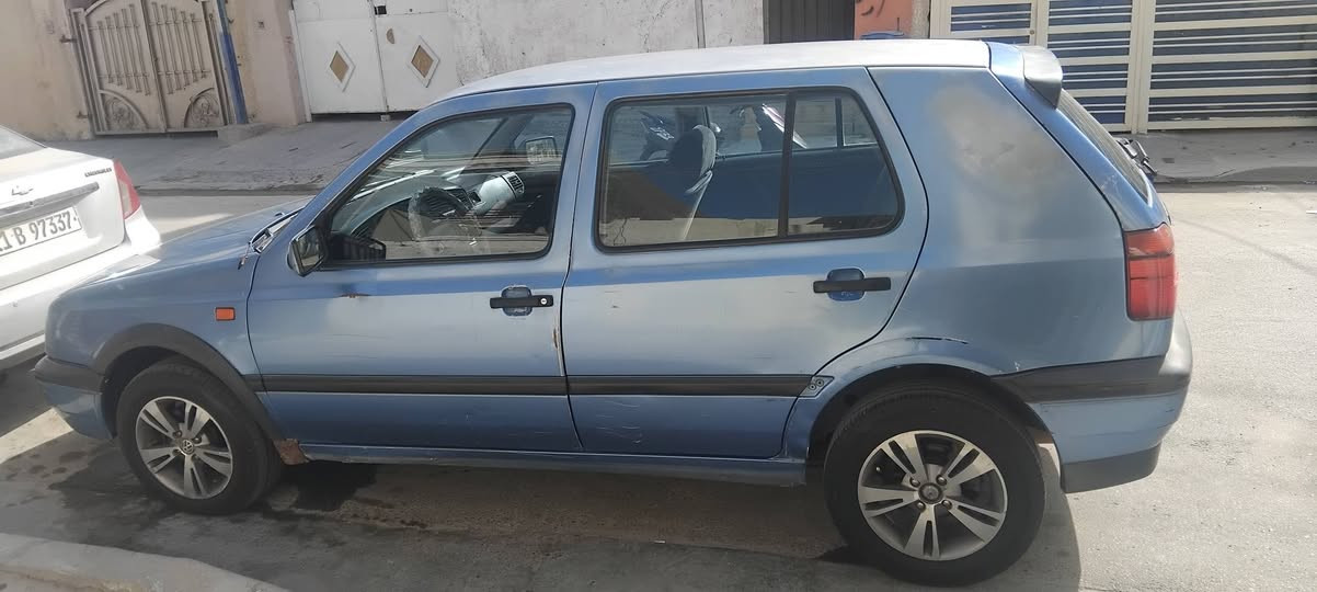 كولف موديل 92 محرك 2000
كير اوتو 
تبريد 
رقم بغداد.
ماشية 200
السيارة بلادية بدون صبغ بدون ضربة 
دواخل بلاد سيارة كلهه بلادية 
كهربائيات كلهه شغالة كلشي بيهه شغال 
نقص بيهه بلكير النمرة الرابعه متجي 
نوزلات بلكات فيت بم كله جديد
تخم تاير جديد
باتري جديد
مراوح جديدة عاصفه 
تحويلهه يتم بعد شهر السيارة بسم شخص توفى بدون قاصرين خلال شهر تاخذ تحويل 
السعر قفل 38 وكلشي موجود.حتى ب ٢٠ اكو وربي يرزق الجميع 
العنوان بغداد.حي العامل ***********
