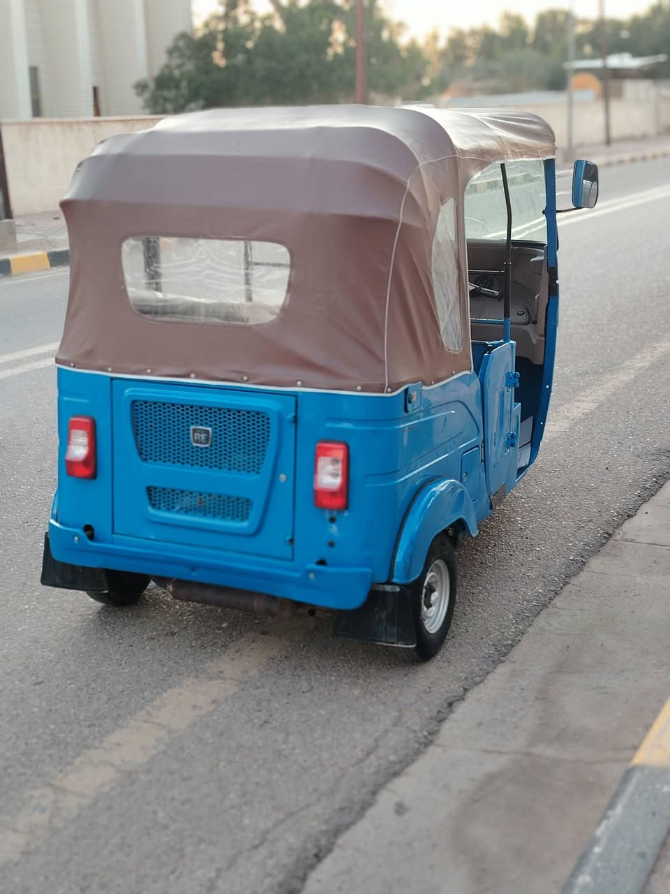 السلام عليكم تكتك 22 رقم وسنويه بصره مدور ثاني يوم تكتك كفاله مبدل بس بستم فقط مكاني العماره مكلف بل نشر هذه رقم راعيهه👇🏻
             ***********
