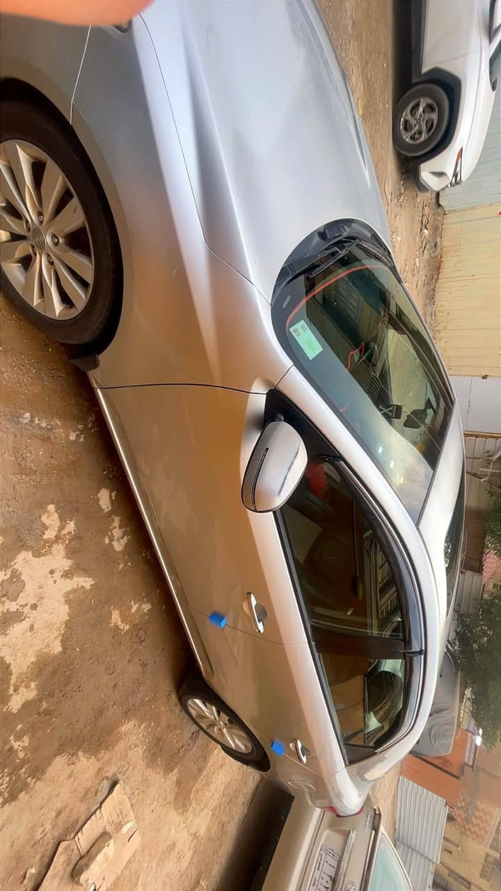 سيارة سيراتو موديل 11 اربيل بيها رشة صبخ بابين عكس السائق موبايل ***********
