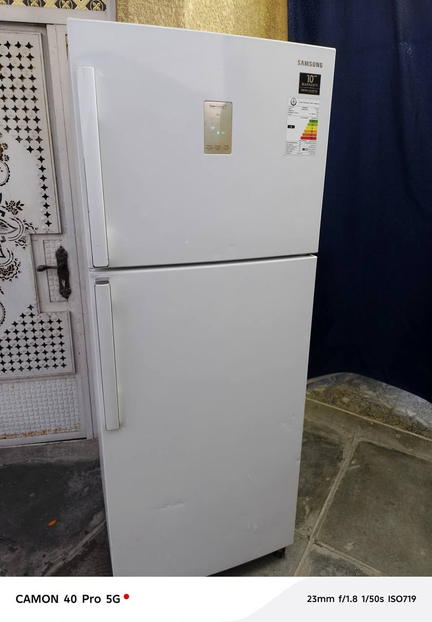 سلام عليكم ثلاجه فول شغاله بغداد مدينه الصدر حي طارق ***********
