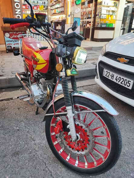 السلام عليكم 
سيفان موديل 2025 
الاصلي وزن ثقيل 5 كير
تشغيل عن بعد لايد زينون
شاشة تاب دبل ريموند
ماشي حيل قليل اخو الزيرو
ماطور جديد جديد
مكاني موصل ايسر
السعر 820,000
للتواصل فقط اتصال او واتساب 
***********
