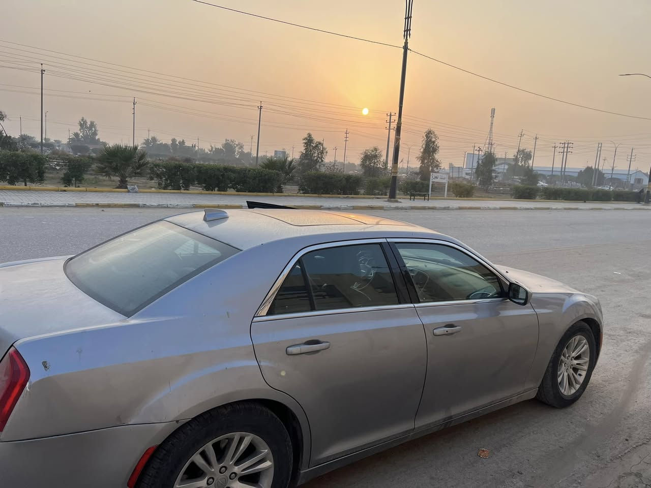 اوباما ١٧  فول مواصفات باسمي هزه لل ٢٠٣٠ 
كفاله كير ومكينه وحداديه 
ماشيه ٧٥ ميل 
استخدام شخصي 
حادثهه خلفي بارد فقط بدون قطره صبغ 
السعر ٢٢٠ 
مكانها سماوه 
*********** 
السونار ب المنشور 
عجبتك اتصل ماعجبتك تولي
