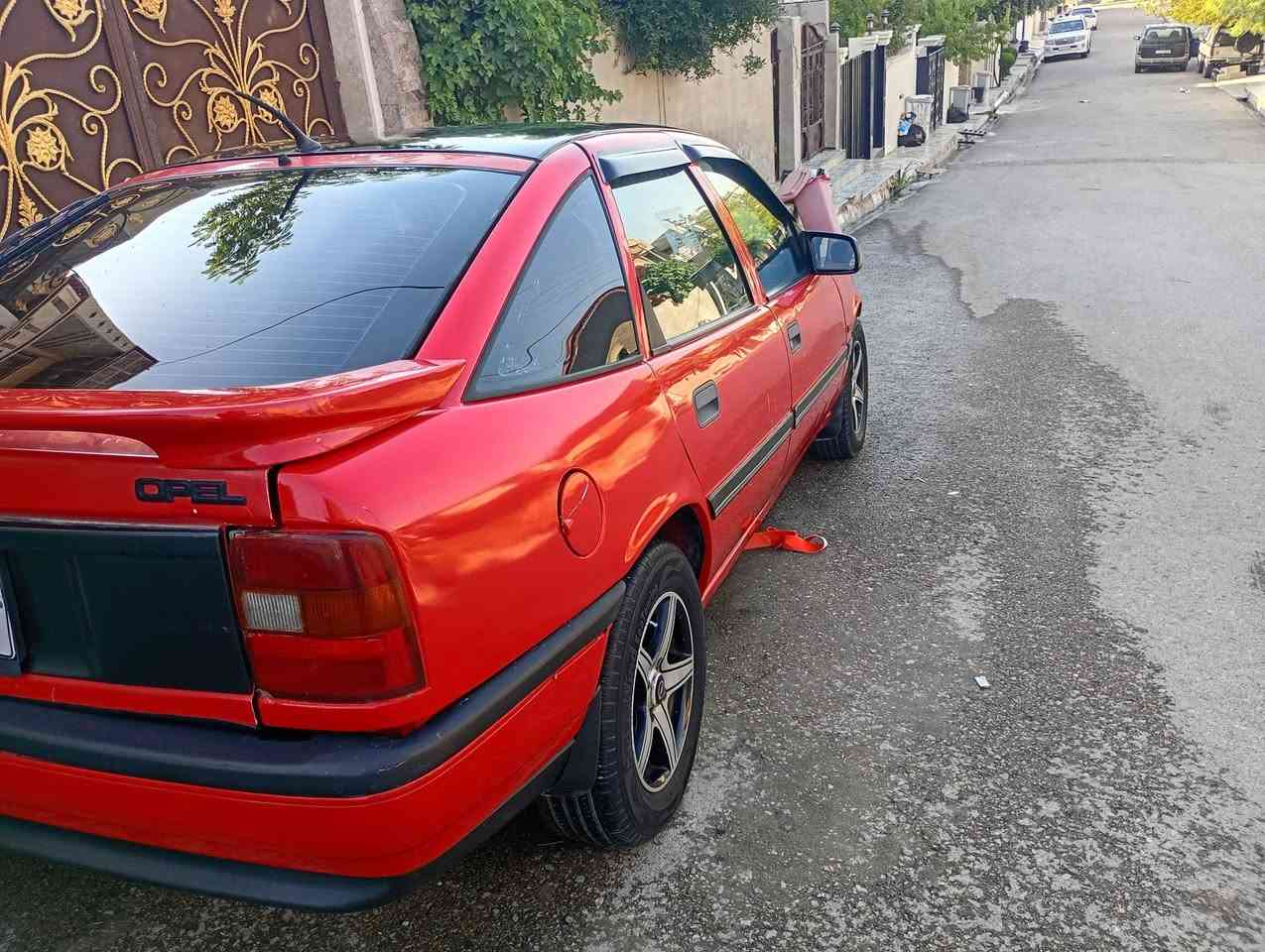 اوبل فكترا جنطه مال جناي حجم 20 سياره واحد على واحد كهربائيات كلو شغال لاصرف ولا نفخ مكينه وكير وكليج شرط الفحص خياس مصلح سياره حيل نضيفه مابيها اي نقص عنوان سياره دهوك فايده 40 ورقه  تريد تحويل تريد وكاله بيها مجال حق الجيه تلفون *********** وتساب فقط
