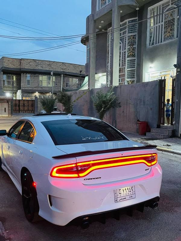 السلام عليكم
دودج جارجر موديل 2020 GT  بلاص بلاك توب فول الفول  وارد امريكي يعني سيارة متضررة السيارة حادثها جاملغ وبنيد وبيها طخه بين البابين ومبدلهن يعني بيها 4 قطع تبديل نفس اللون السياره جديدة بمعنى الكلمة ومال جناي السياره مكينه 3600 وكير ومكينه وحداده كله جديد مواصفات السياره فول 1/1 
بصمه
شاشة كبيرة
فتحة سقف سلايد روف
تحكمات ستيرن
دشبول جلد خياط بلادي
كشنات جلد وشماو
كشنات كلهن كهرباء
تدفئة + تبريد بالكشنات
كشن خزن ميموري
حساسات
رادار جانبي
بصمه عدد 2 
تبريد ثلج ❄
رقم بغداد تحويل ثاني يوم بأسمك
ويل 20 بلادي
وبعد هوااي من المواصفات الي ممذكورة
ترهم بيع او مراوس مكاني بابل الخاص مفتوح
*********** حلة, بابل
