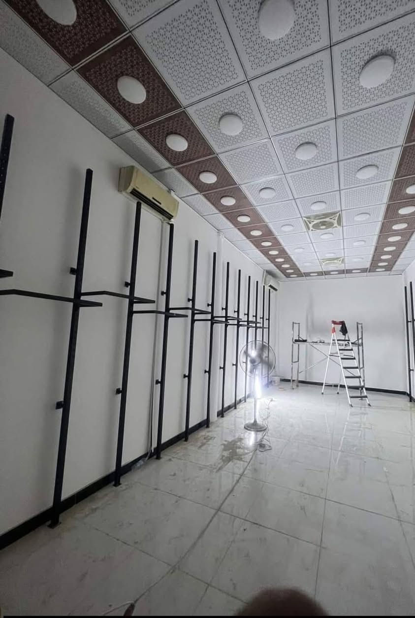 سقوف ثانويه بديل رخام بديل خشب
صبق ورق جداري انوع دكورات رقم وستفسار 
***********
***********
جميع المحافظات العراق 
هلا والف هلا ✌
