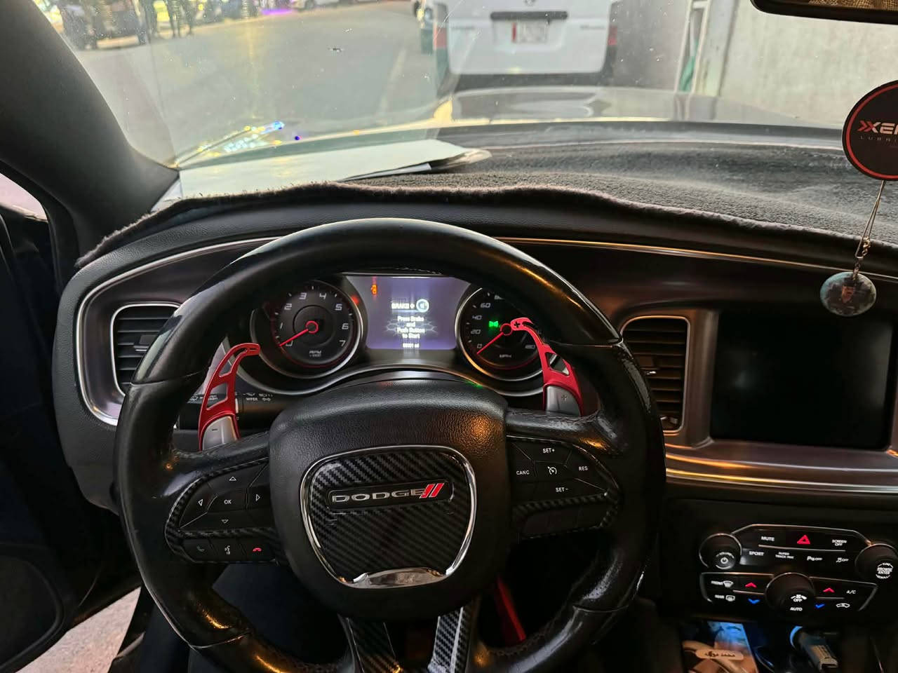 السلام عليكم 
جارجر موديل 19 Gt مواصفات الGt معروفه فول عده الفتحه كشنين كهرباء كشن جلد حظن رادار جانبي شفتات ستيرن بصمه ابواب بصمه تشغل تخم تاير جديد السياره متعوب عليها مال جناي حداديه و تبريد كير و مكينه مكفولات ماشيه 77 حقيقي حادث السياره سرقه قطع والي بيها كلهن اصليات السياره دكة چاكوج ما بيها سعر 195 و بيعا مجال حك الجيه عنوان بغداد الگريعات شارع الوقف السني *********** بغداد, العراق
