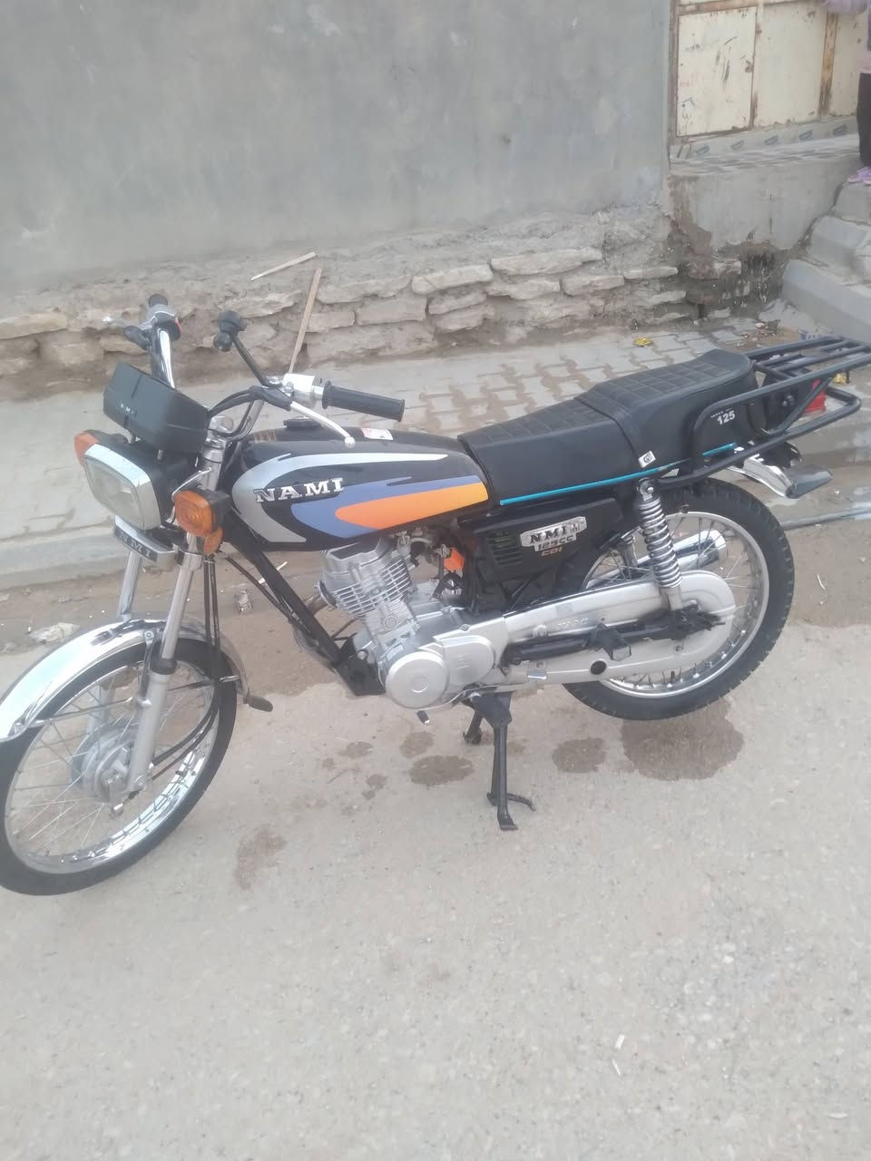 السلام عليكم نامه موديل ٢٣ ظايعه وراقهه مكفلوله من السرقه مكاتبه تكاتب مامفتوح شرط مكان السماعه 
السعر ٨٠٠ شراي تصل عله رقم ***********
