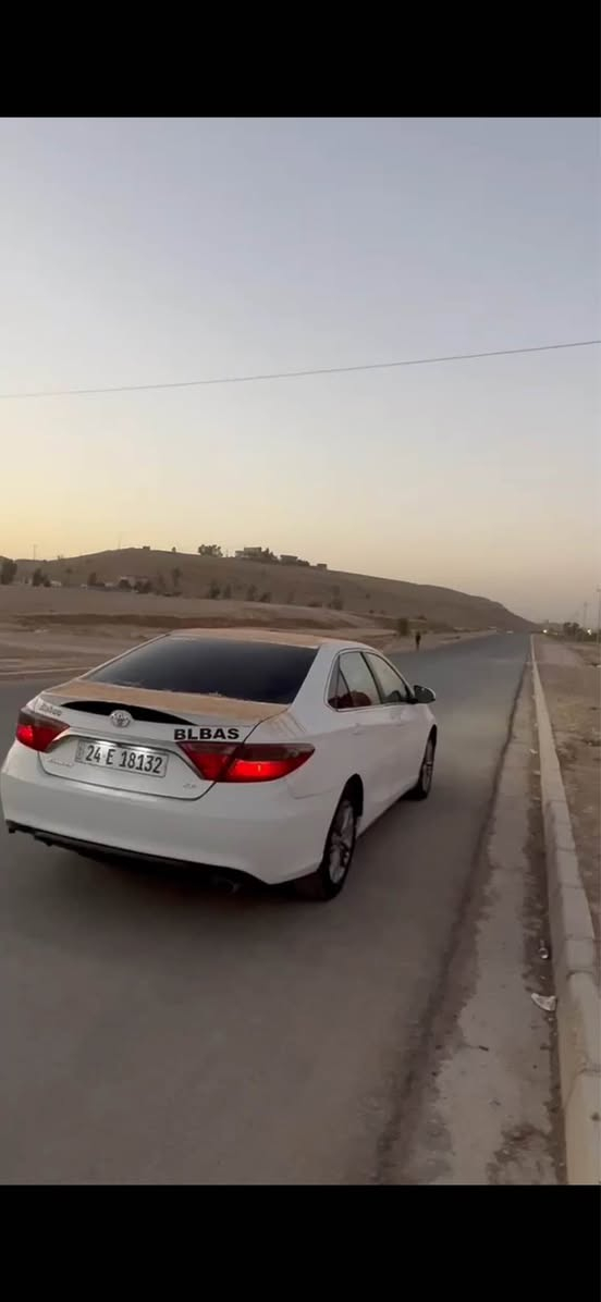 كامري ٢٠١٧ موسه فات se ئه مريكي سه ياره كه حيزام سوبغه بي داخلي پيش و دواوه ي كه پسه ره قه مو هه زه ي نويه سه نه وي به سه ر جوه //*********** أربيل, العراق
