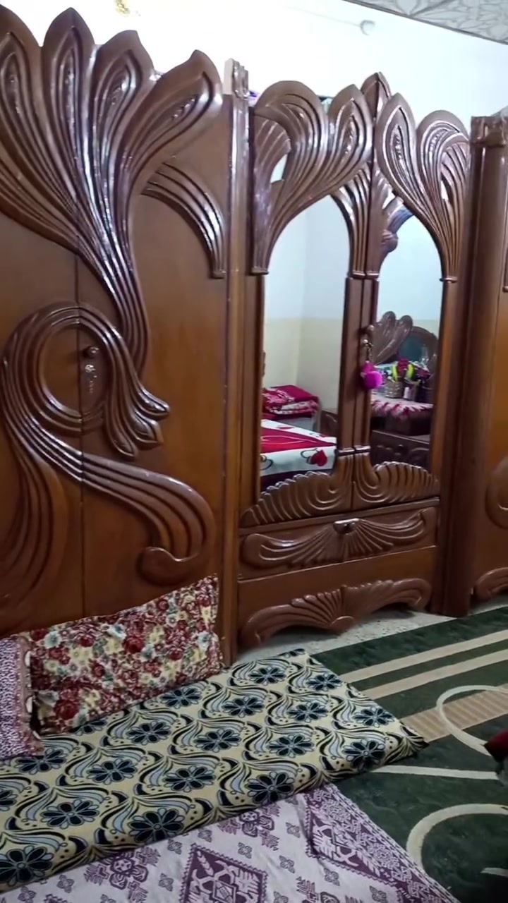 غرفه اخشاب للبيع بيه ضرر شويه بالجام مكسور والجربايه بس التاج بدون التخت او كنتور ابو ٦باب صاج وجه وكفه للبيع  قيم واخذ


**إذا كنت صاحب هذا الإعلان وتريد حذفه لأي سبب، رجاءا أرسل رسالة إلى الدعم الفني**