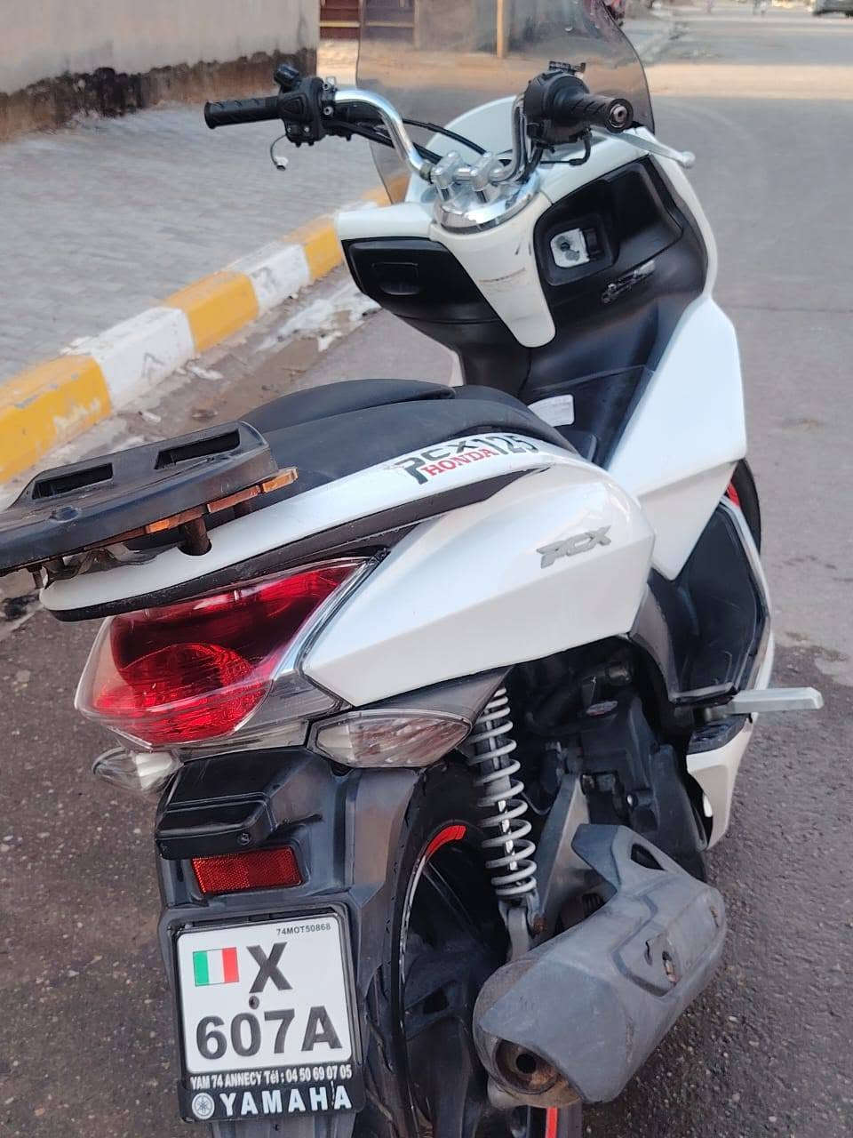 دراجه psx بي سي اكس. البيع خير من الله دراجه سعر 15وبيه مجال ***********
