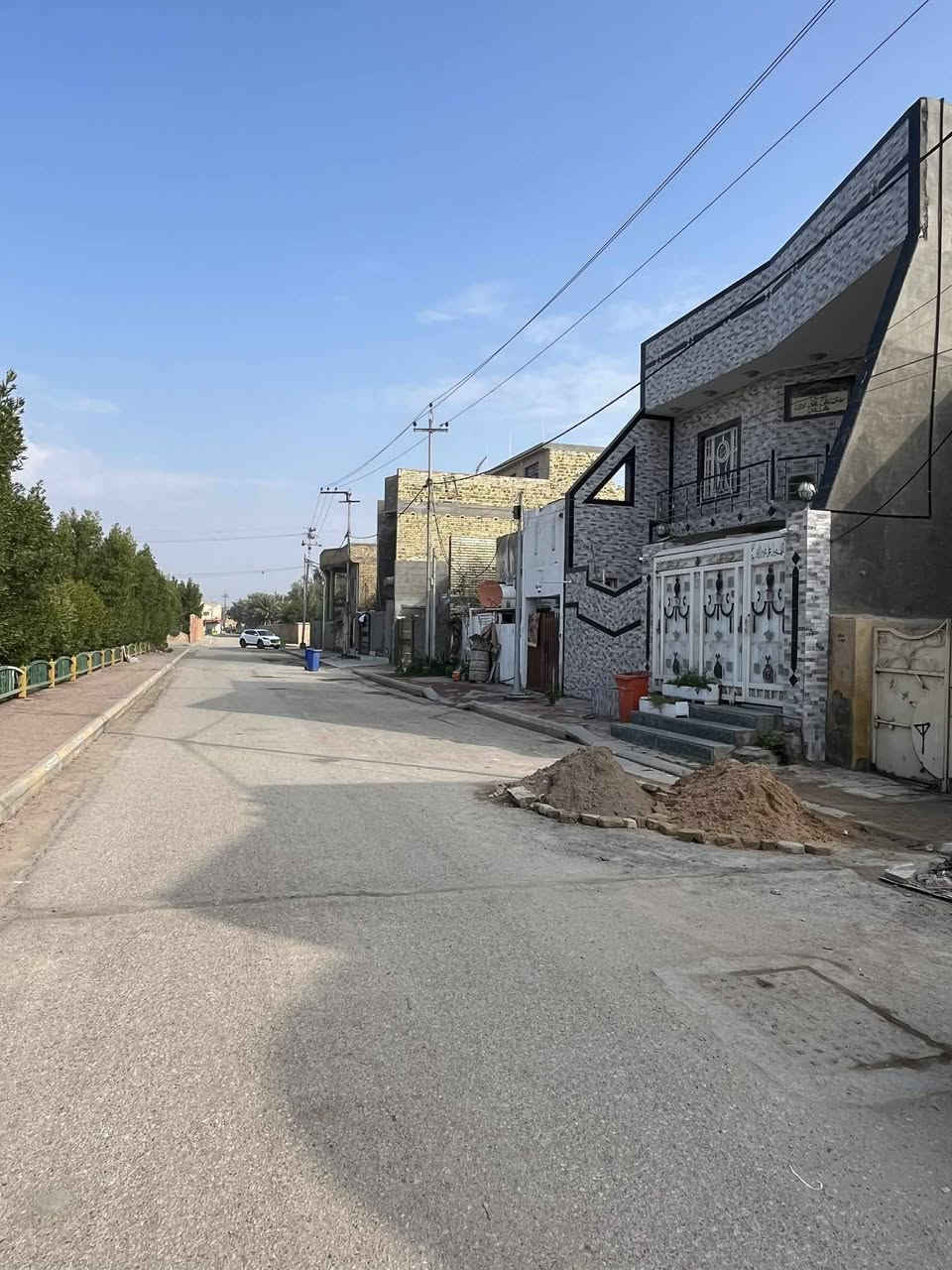 دار للبيع او الإيجار مساحة ١٥٠ بناء قديم العزة الجديدة شارع ٣٠ مجاور متوسطة محمد ابن الحنفية للتواصل الرقم ***********
