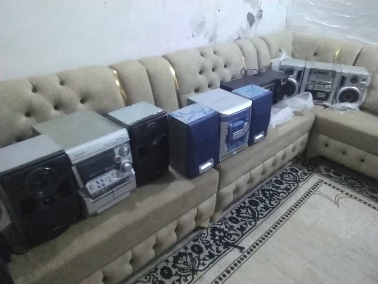 صوتيات منوعه.. دزلي صوره ادزلك السعر والتفاصيل.. جمله مفرد شلعه.. مكاني ديوانيه ***********
