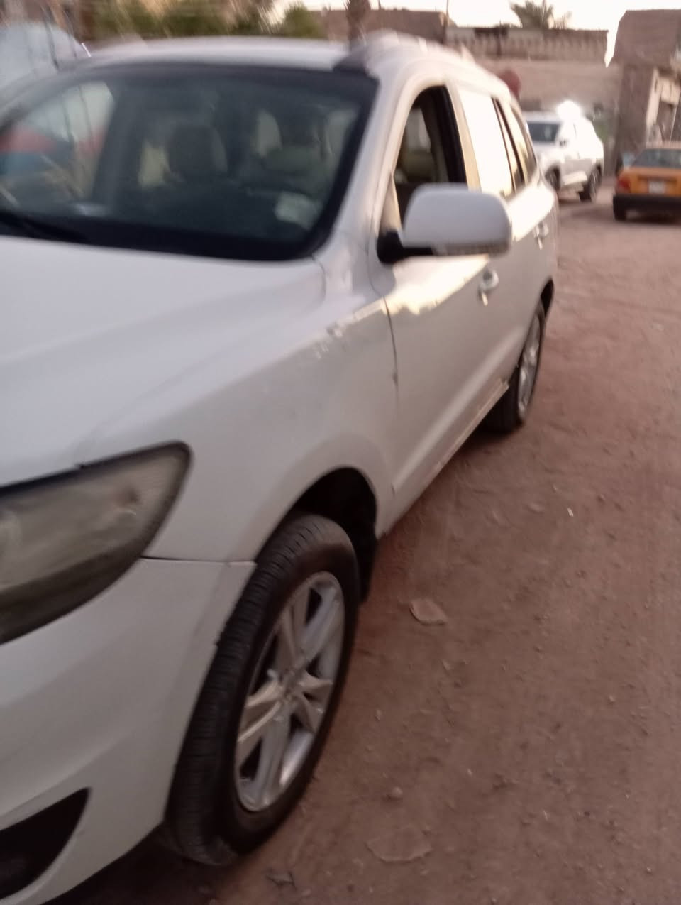 السلام عليكم سياره سنتافي 2010اللبيع متجايه جهه اليمنه رقم  انكليزي جديد بسمي تحويل ثاني السياره موجوده بكربلاء اخوان المو شراي رجان لايتصل واليحب هاذا رقمي ***********
