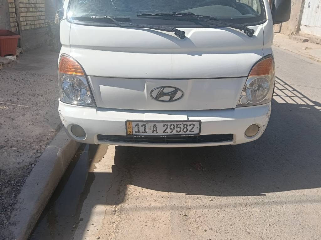 سلام عليكم كيا بورتر موديل 2004 رقم بغداد باسمي تحويل مباشر محرك اكسل شاصي كير مكفولات سيارة نضيفه محجر تفصال مكان بغداد سعر 80 وبيه مجال رقم هاتف *********** بغداد, العراق
