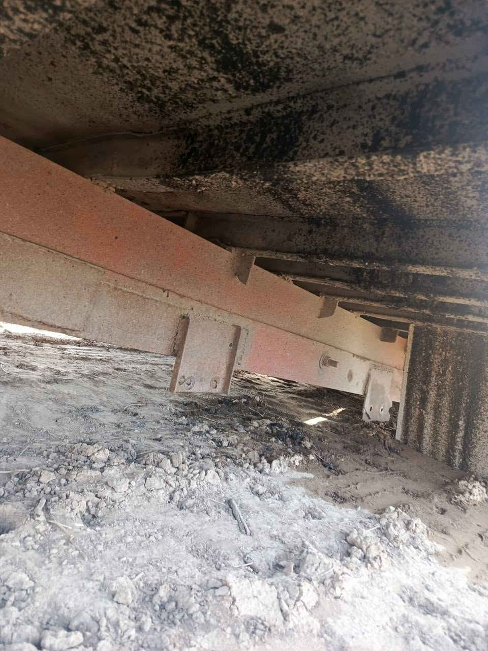 السلام عليكم بدي للبيع طوله 5.15 دبل شاصي ابو الحنيه مكان حله طريق الديوانيه ٢٢ ورقه وبي مجال الاتصال على الرقم ***********
