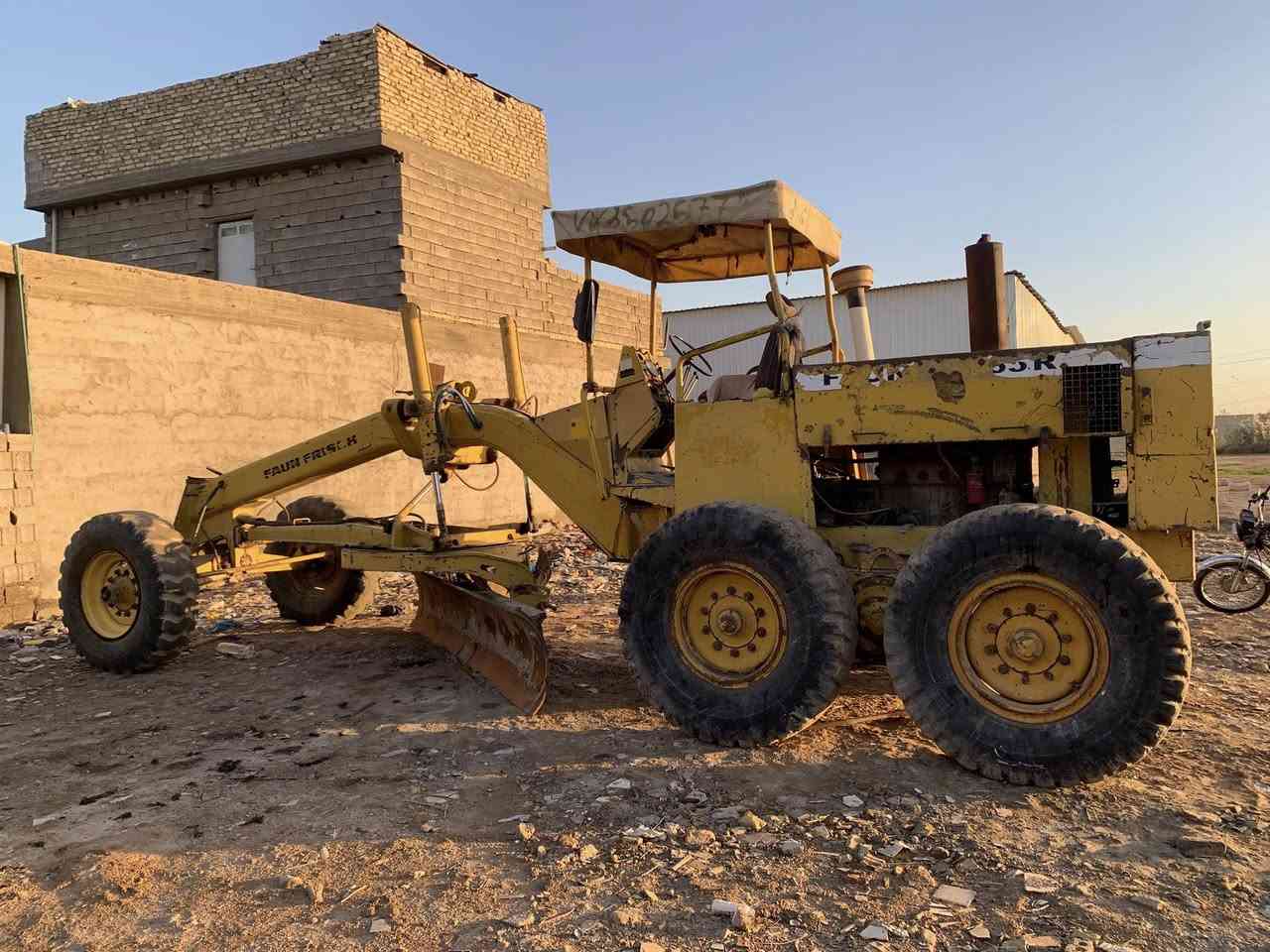 سلام عليكم كريدر البيع فاون فريش محرك نضيف تخم تاير نضيف جاهزه العمل سجين جديد  الاستفسار اكثر***********
