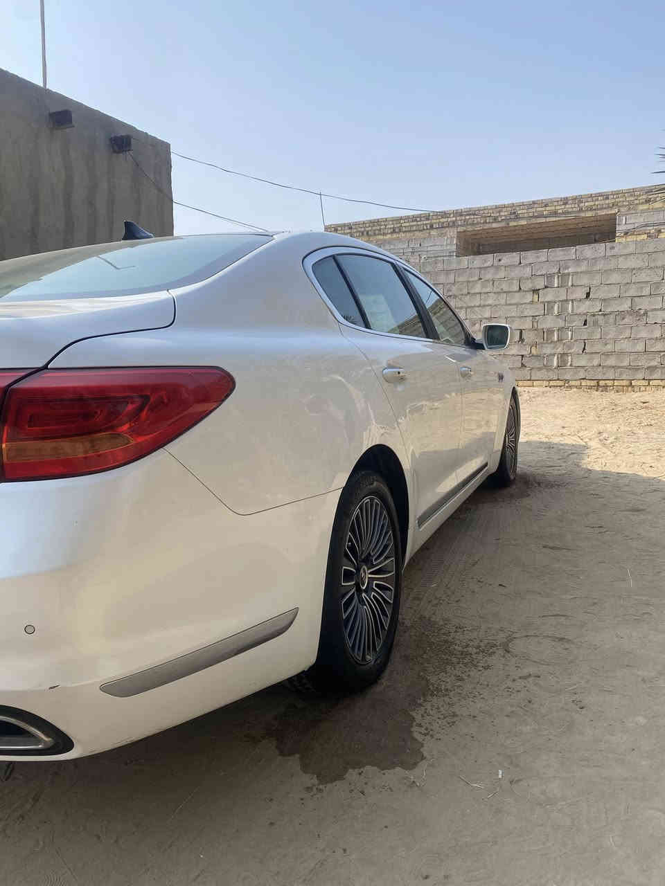 كيا كوريس 2015 وارد خليجي 
كفاله عامه مكينه V6/3800
تخم تاير جديد + باتري جديد 
ماشيه 159 
فول مواصفات للاخير 
بانوراما

حساسات خلفي امامي 
شاشه تحكم ماوس 
تحكم بالستيرن 
بدون جكات المرغوبه 
كامره خلفي 
مري ترحيب 
عتب ترحيب 
برده خلفيه +برد بالبيبان الخلفيات 
داخل جلد بيجي كهربائي 
سياره نضيفه بمعنى الكلمه وبعد بيهه هواي مواصفات كلش ما ذاكرهن  
رقم اربيل تريد وكاله تريد مداور باليعجبك 
مكاني نجف سعر $195. وبيهه مجال قليل للشراي
رقمي *********** اتصل وبخدمتك
