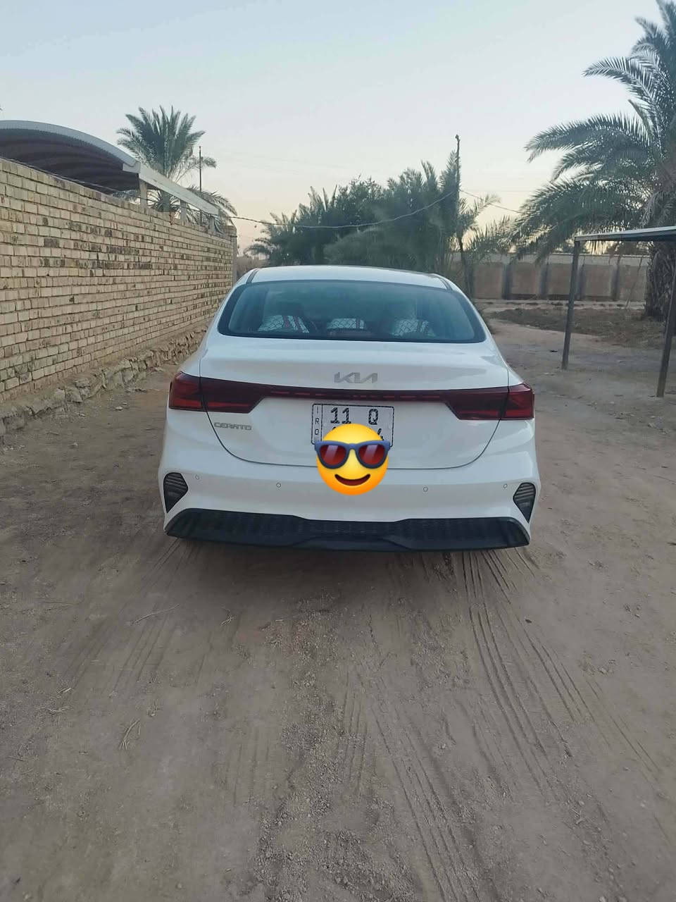 سلام عليكم
سيراتو 24 
سياره جديده كفاله عامه من كلشي 
محرك 1600
ماشيه 24. الف
رقم بغداد بسمي مداور ثاني يوم 
السعر 172 وبيهه مجال للستفسار تصل ع الرقم 
***********
