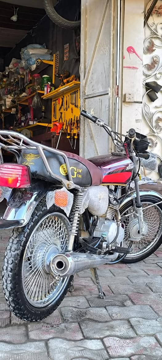 بۆ فرۆشتن نامی پرۆ مودیل ١٧هیچ عەیبی تیای نیە هەموو کیانی لۆکە 
رقم***********
