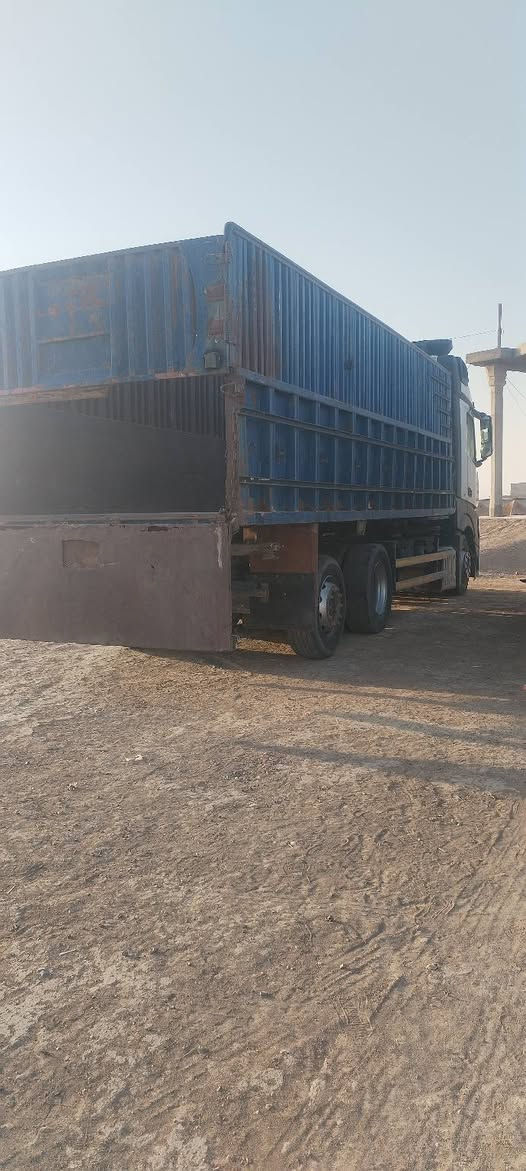 بدي للبيع حدادي نضيف اتصال ***********،،،، ***********
