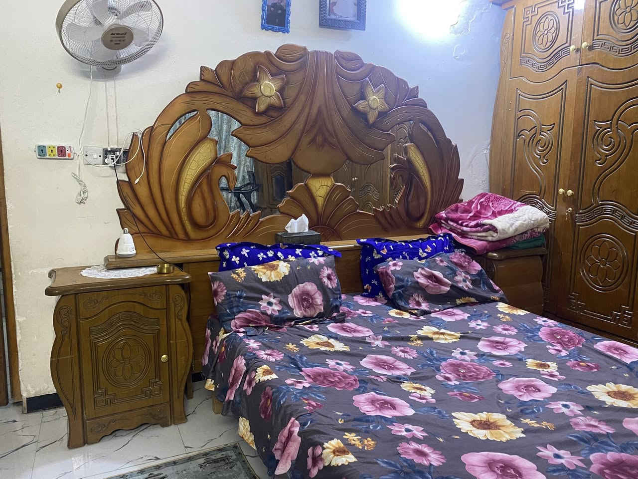 غرفه خشب ام دي إف بلوك
السعر 700
مكان بغداد غزاليه
رقم ***********
