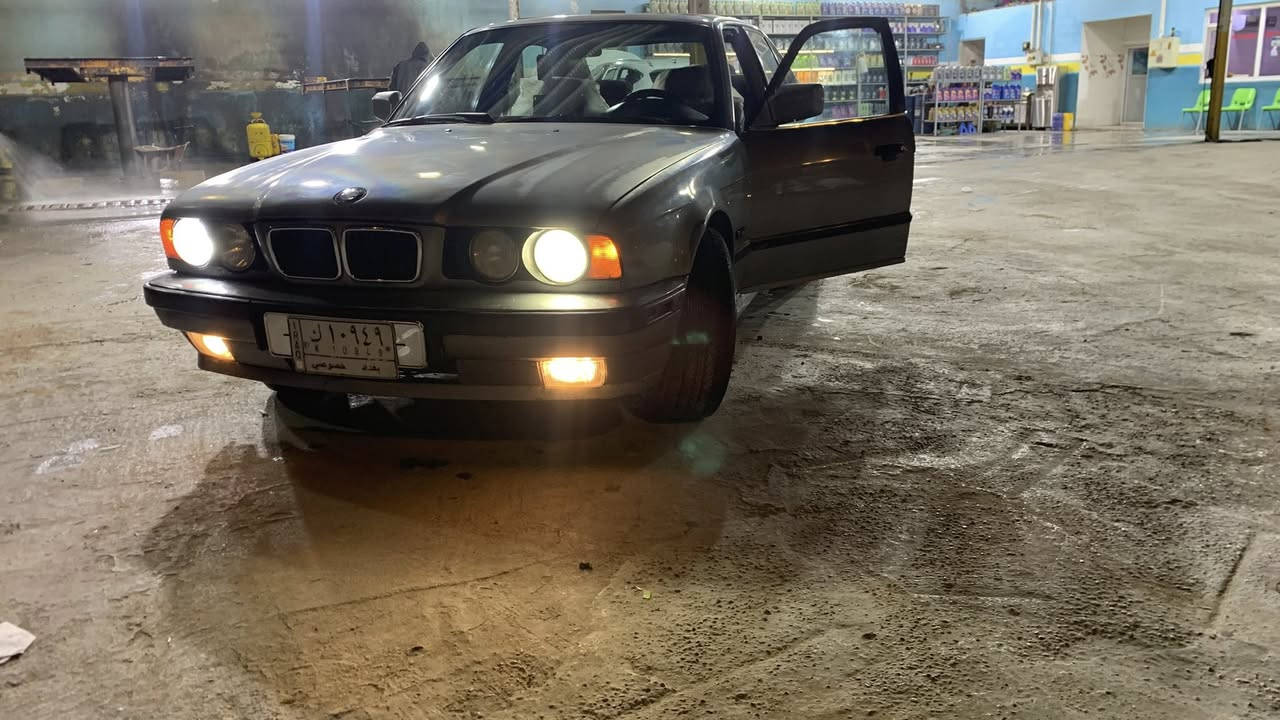 السلام عليكم بيع او مراوس حسب القناعه
535 اصل

رقم بغداد سنويه بعده ماساقطه راعيه بشارع فلسطين

 كير ومكينه جدد 

حداديه حلوه ٪؜80

تبريد شغال 

تخم تاير نضيف ويل خليه 

فتحه سلايت 

غرفه نضيفه كشنات جلد كهرباء

كهربائيات كله شغاله مابيه كلوب نقص

بجم عريض 

لايت زنون ناصي 

نصبته حلوه كاعده السياره

بيه نواقص كلش بسيطه مافارغ اسويهن 

سعره ٥٥ وبيه مجال

مكاني نجف / كوفه

رقمي *********** خابرني وتدلل
