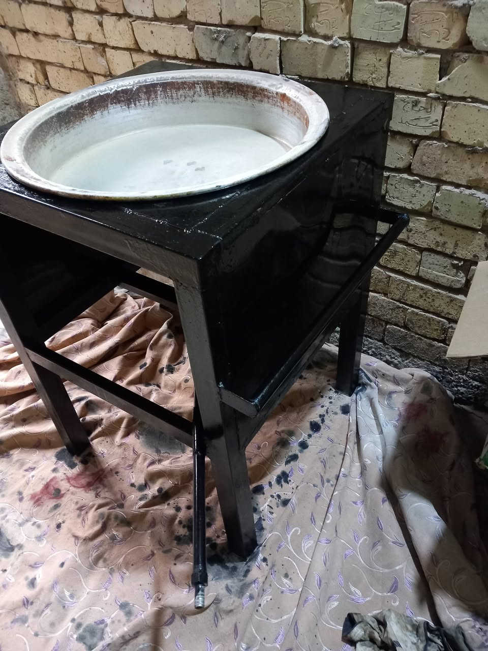 السلام عليكم طباخ تقلاه للبيع بكان بغداد الشعله رقم الهاتف ***********.
