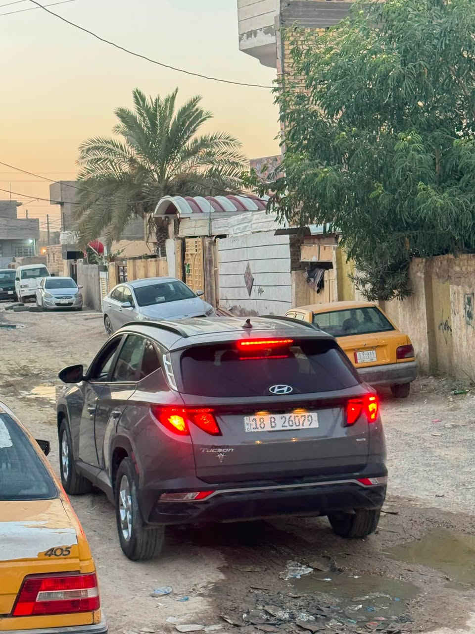 توسان 2024 فول مواصفات  حادثه مرفق بصور بسيط سونار موجود بصور ماشيه 37 الف المواصفات  👇🏻
 بصمه تشغيل 💯
تشغيل عن بعد 💯
ترحيب ابواب ذكي  💯
شاشه 🖥️
كامره حساسات 🎥
تبريد ثلج قطعتينً ❄️
جنطه شفط 
تحكمات ستيرن 
سياقه ذاتيه 
تحديد مسار 
اربع انضمه قياده 
سبورت -ايكو -نورمل - قياده هادئه 
💯 فور ويل سياره 
ماشيه 37 الف فقط 
رقم بابل انكليزيً 💯
العنوان بابل حي المهندسين 
السعر 210 وبيها مجال  هاتف ***********
