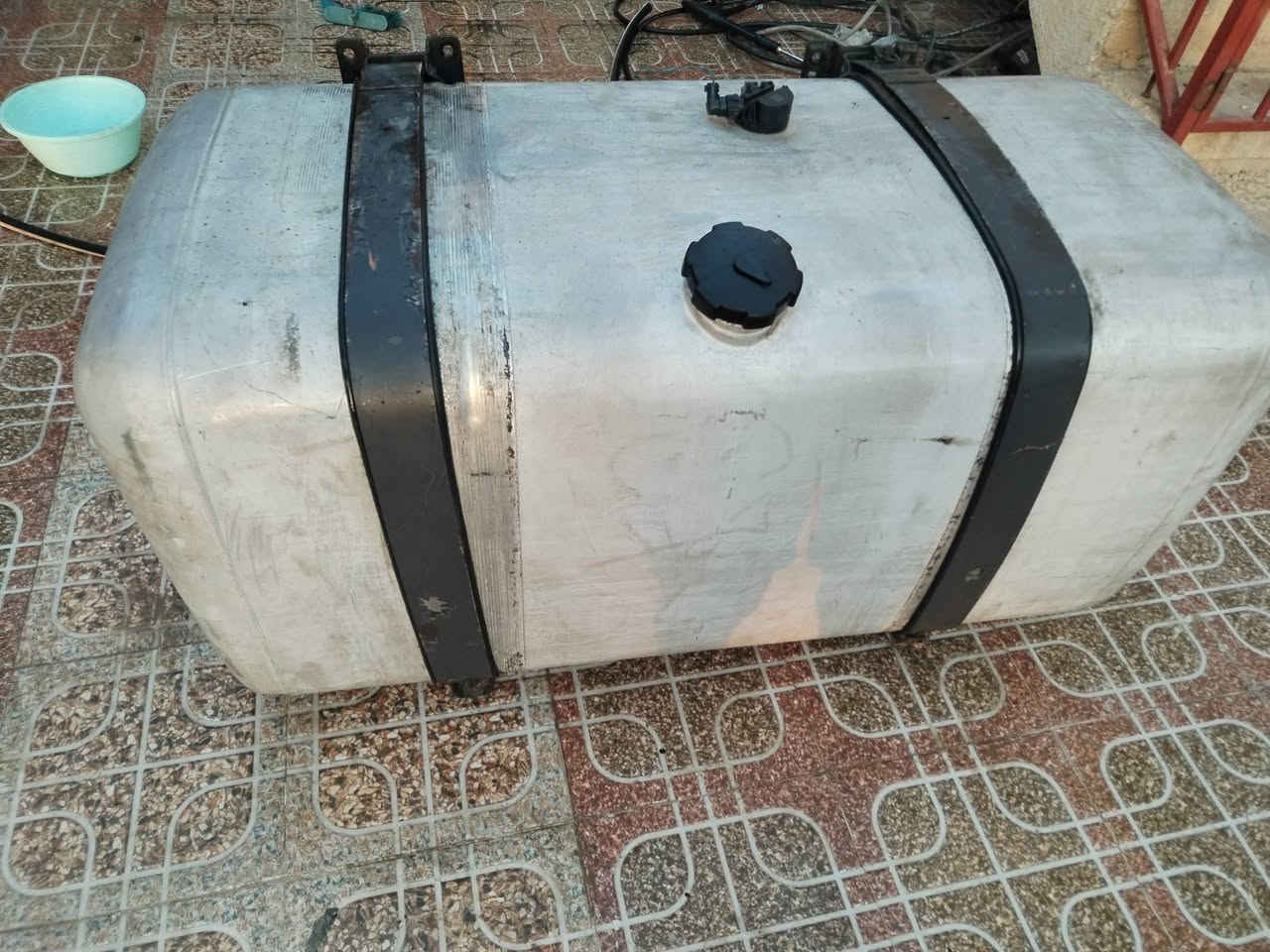 تانكي البيع نضيف مكان كربلاء رقم ***********
