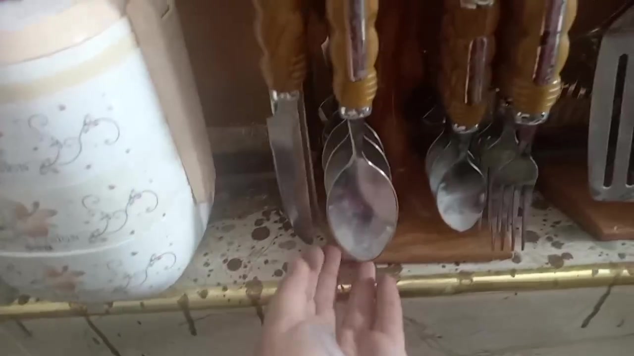 للبيع أغراض منزلية ومستلزمات مواكب *********** بغداد
