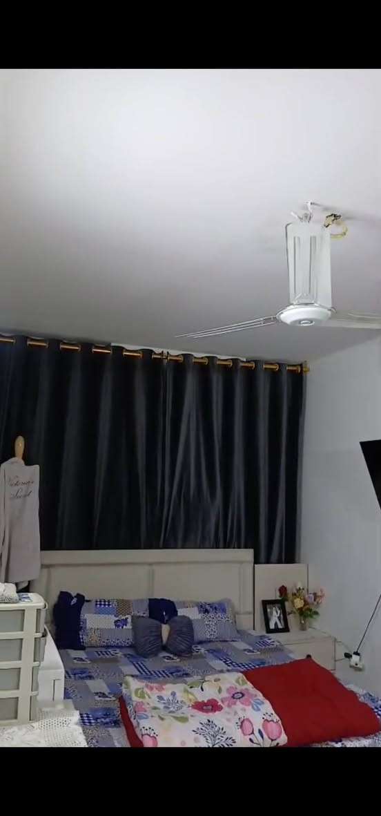 ياالله بسم الله الرحمن الرحيم
شقة للبيع بمجمع القعقاع بالمحمودية قريبة على الشارع العام والسوك كلش نظيفة ومرتبة ٣ غرف وصالة ومطبخ وحمامين ومخزنين طابق اول فوك الارضي مصبوغة جديد تمديدات بواري خارجية الشقة من المالك مباشرة بيها امر اداري
معروضة ب26 مليون وبيها مجال مليون كلش مناسبة بالنسبة لخواتها ونظافتها
تصوير موجود للشقة بالكامل

*********** واتساب او اتصال
