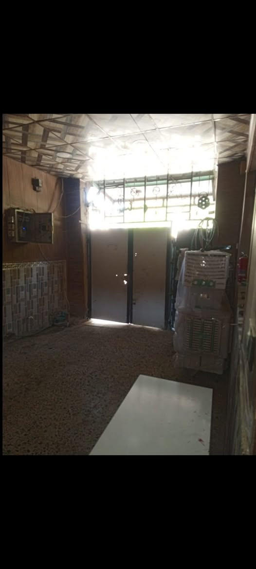 بيت للبيع مساحته ١٩٦ بي ستقبال وكرج ٢غرف نوم ومطبخ وصاله 
الطبق الثاني  ٢شقق كل وحده وحد 
مجرات بناء ٢٠١٧
طابوك الوجه ١١ ونزال ١٩ 
العنون الزعفرانيه نهايت اربع شورع سعيدة كبال مدرست ابن حيان 
خامس بيت من الشرع 
والشقق متجرات السعر ٢١٠
طابو ملك طرف سند مستقل


**إذا كنت صاحب هذا الإعلان وتريد حذفه لأي سبب، رجاءا أرسل رسالة إلى الدعم الفني**