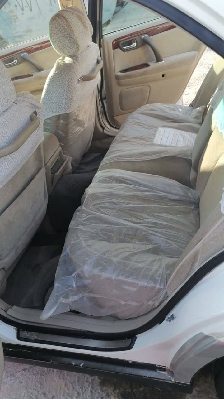 السلام عليكم جنون للبيع أدوات كصتين سياره حلوه وجاهزه متومه رقم وسنويه  ٣٨ ورقه بس للاستفسار. ***********
