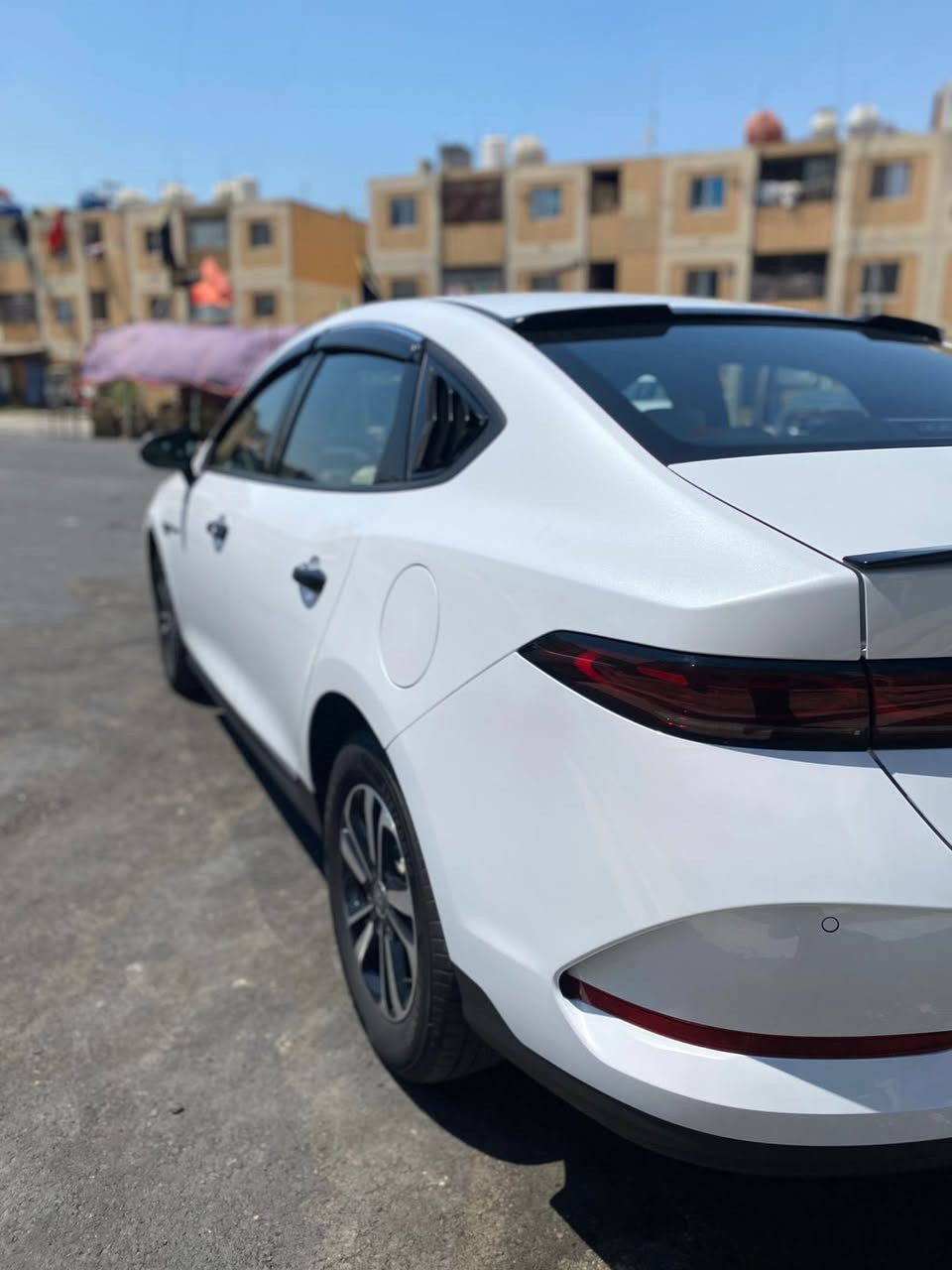كن بلاص BYDماشيه 4الف مكفولهه كفاله عامه ويل كروم سستم سوادات كامل مكان بغداد سعر 19/450 وبيهه مجال. الاستفسار *********** الشراي يتصل
