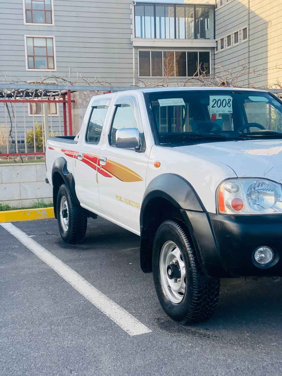 بەناوی خوای گەورە
ما شاء اللە

 نیسانی دەبڵ ئەکسل  2008 یابانی....
ناو سوور -- جام کارەبا -- دەبڵ گێچ -- قفڵ مەرکەزی 
ڕەقەم سلێیمانیە
سەنەوی تا 2028 تازەیە
بەشەرتی گێڕ و مەکینە و ئەکسل و دەبڵ ئەکسل تەقەو ڕەقە 
تەبریت و پاوەر و کارەبایی مەزبووت
چوار تایەی لۆکی لەژێردایە
شاشە ئایپاد
ماڵی دۆستە
بێ شووخت و چاڵە 
نموونەیە لە هەیکەل و جوانی
بەنسبەت بۆیاخ حیزام بۆیاخە لەسەر ساغی
دەعم و لێدرانی نیە بەشەرت
سەخف و شانەکانی بۆیاخی نیە
تەنیا لەسەر بۆیاخ هەڵدان بۆیاخ کراوەتەوە دەنا دەعمی نیە بەشەرت
سعری 125 گەڵا 

ژ.م ***********
***********
لە ڕانیەم رانية, السليمانية
