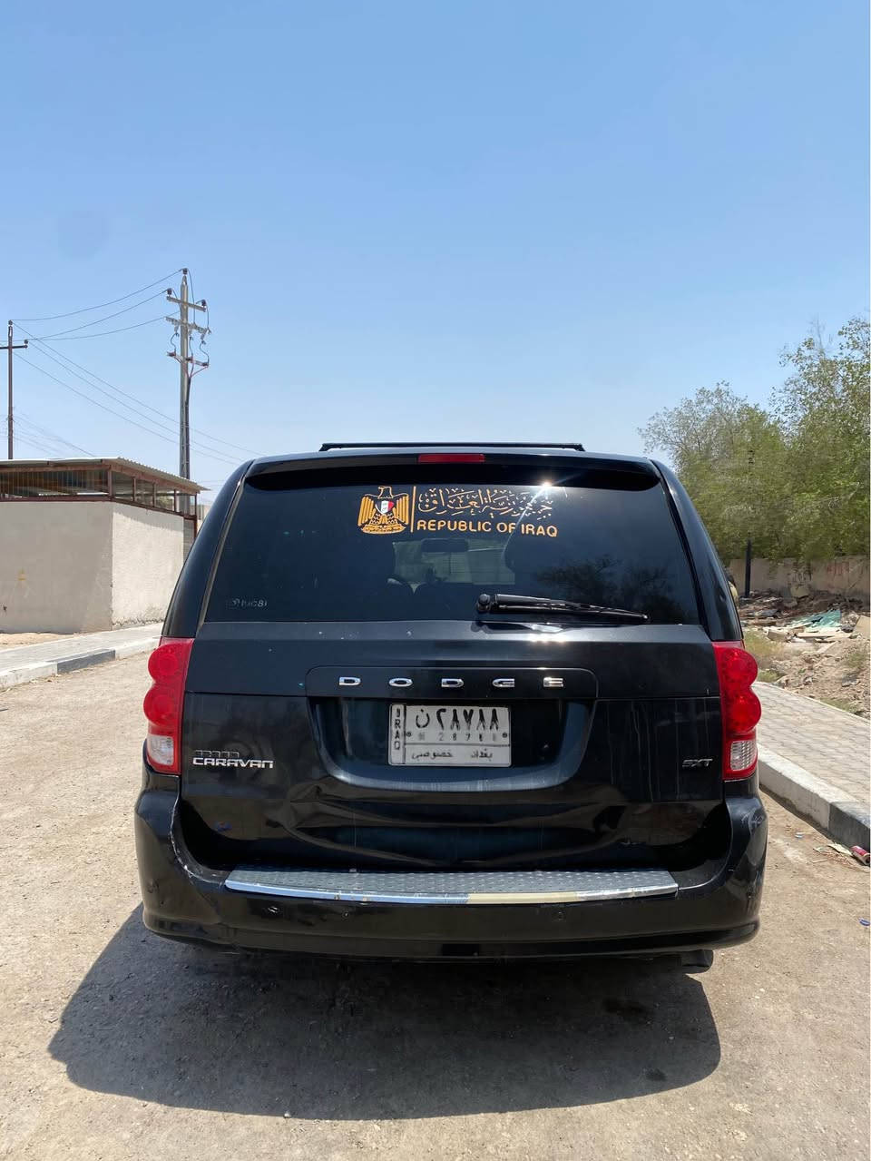 سلام عليكم دوج كرفان 2014 sxt كندي واندعمت عندي بالعراق 
رقم بغداد مشروع وطني  
1-ابواب كهرباء 
2- صندوق كهرباء 
3- تحكم مقاعد 
4-تحكم بالدوس  
5-تبريد لمس 
6-شاشات بالسقف   
السيارة تبريد جديد توا شاده تايرات جدد حداديه جيده نقصها فقط كارت صندوق خلفي وابواب لا تعمل كهرباء 
سعر ١٢٠ بيها مجال بسيط 
مكانها بصرة
الرقم :*********** البصرة, العراق
