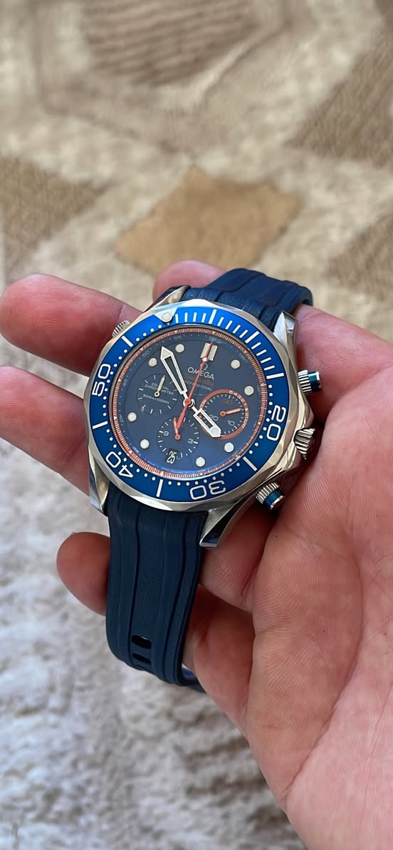 سلام عليكم 
ساعة ماركة اوميكا OMEGA 
سوبر كوارتز فره مثل وتماتيك 
ستوب بوج كونكراف
عرض منفذ  تاريخ 
موديل 2013 تسلسل الساعة 0001
سير ربر اصلى معلم  وميكا 
قفل بحري طوق دوار إميال ارقام لامنيوس  سناتر كله شغال نضافة ساعة جيدا جدا كامل مرفقات كارتون و بطاقات و شهادة شركة 
عنواني بغداد الدورة يوجد توصيل بغداد والكل العراق 
***********
