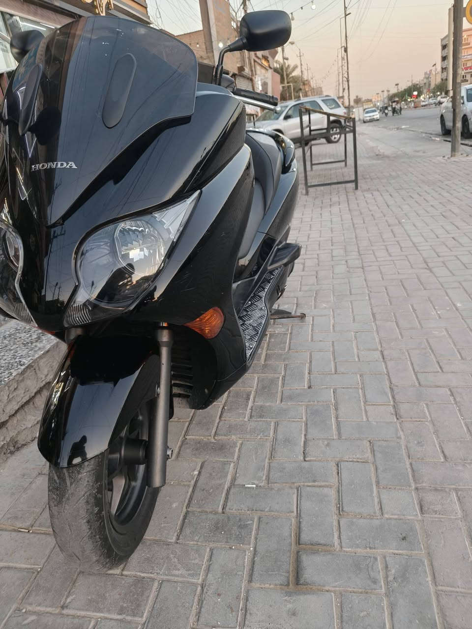 للبيع فورزا كفاله عامه بحاله الوكالة
ملاحظه ماشيه 28 
مكاني بغداد 
اتصال فقط ***********
