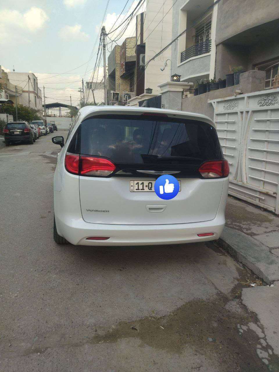 كرايسلر باسفيكا فويجر 
موديل ٢٢ رقم بغداد
حادثها جاملغ وبنيد سطحي
ماشيه ٦٩ الف كيلو
بصمه تشغيل وبصمة ابواب وصندوق
الابواب والصندوق كهربائي
محرك ٣٦٠٠   ٦ سلندر
كير موس
شاشه وسطيه اصلية وشاشه دشبول اعطال
كراسي كهرباء
تدفئة كراسي الاماميه وستيرن
مكانها بغداد الاعلام
***********
