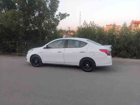 السلام عليكم للبيع نيسان موديل 2020   مصري ابليته الزركه رقم أربيل جديد دولي سنويه جديده هزه جديده صاحب السنويه يسكن بغداد تحويل مباشر محرك كير تبريد تدفئة صدر امامي وخلفي جديد تخم تاير ماشيه ١٢٥ حقيقي السياره بيها مكنات بارد بصيطه سونارها موجود السعر شده بيها حك الجيه للإستفسار *********** مكان بغداد
